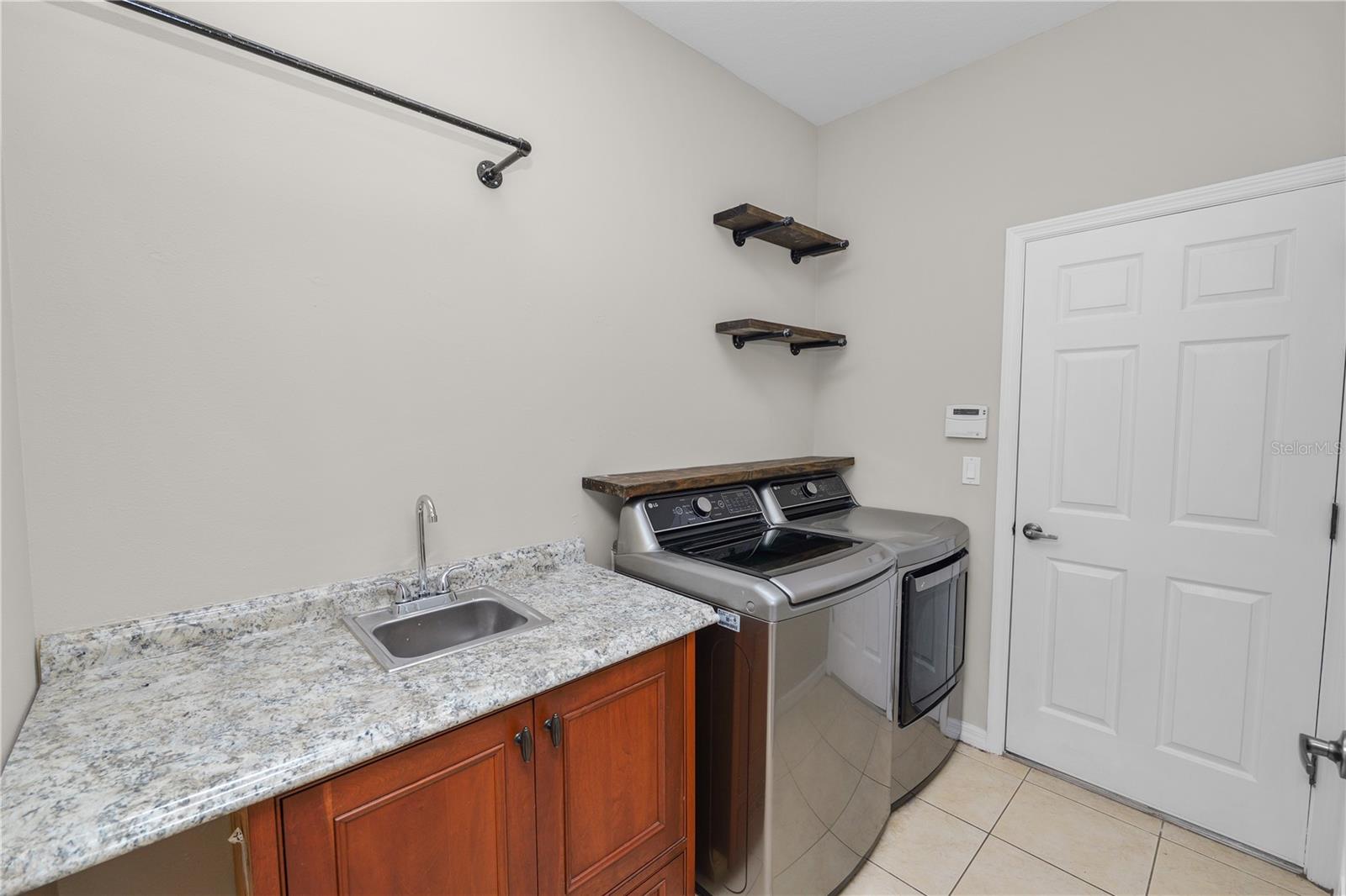 Image 20 of 69 For 448 Oak Landing Boulevard