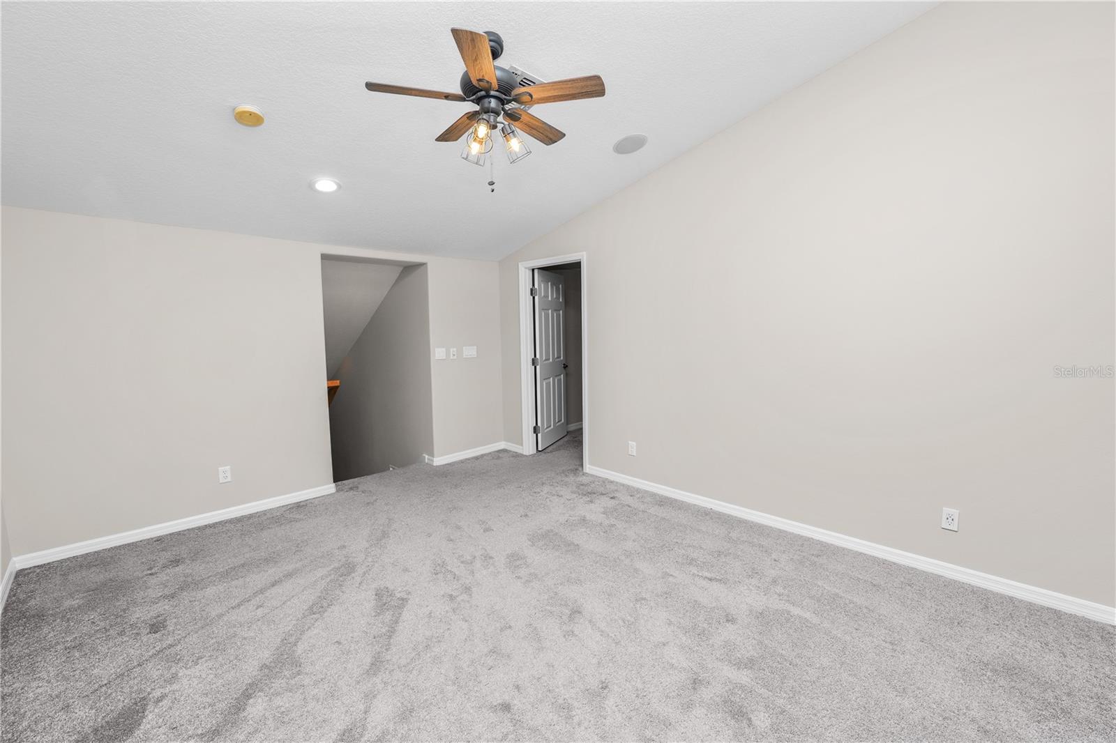 Image 43 of 69 For 448 Oak Landing Boulevard