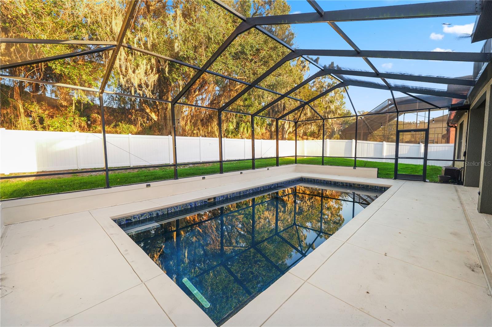 Image 55 of 69 For 448 Oak Landing Boulevard