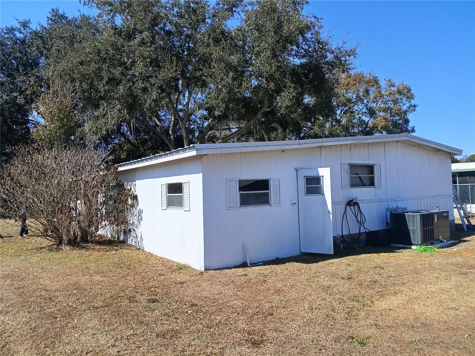 Image 15 of 15 For 524 Oak Ridge W