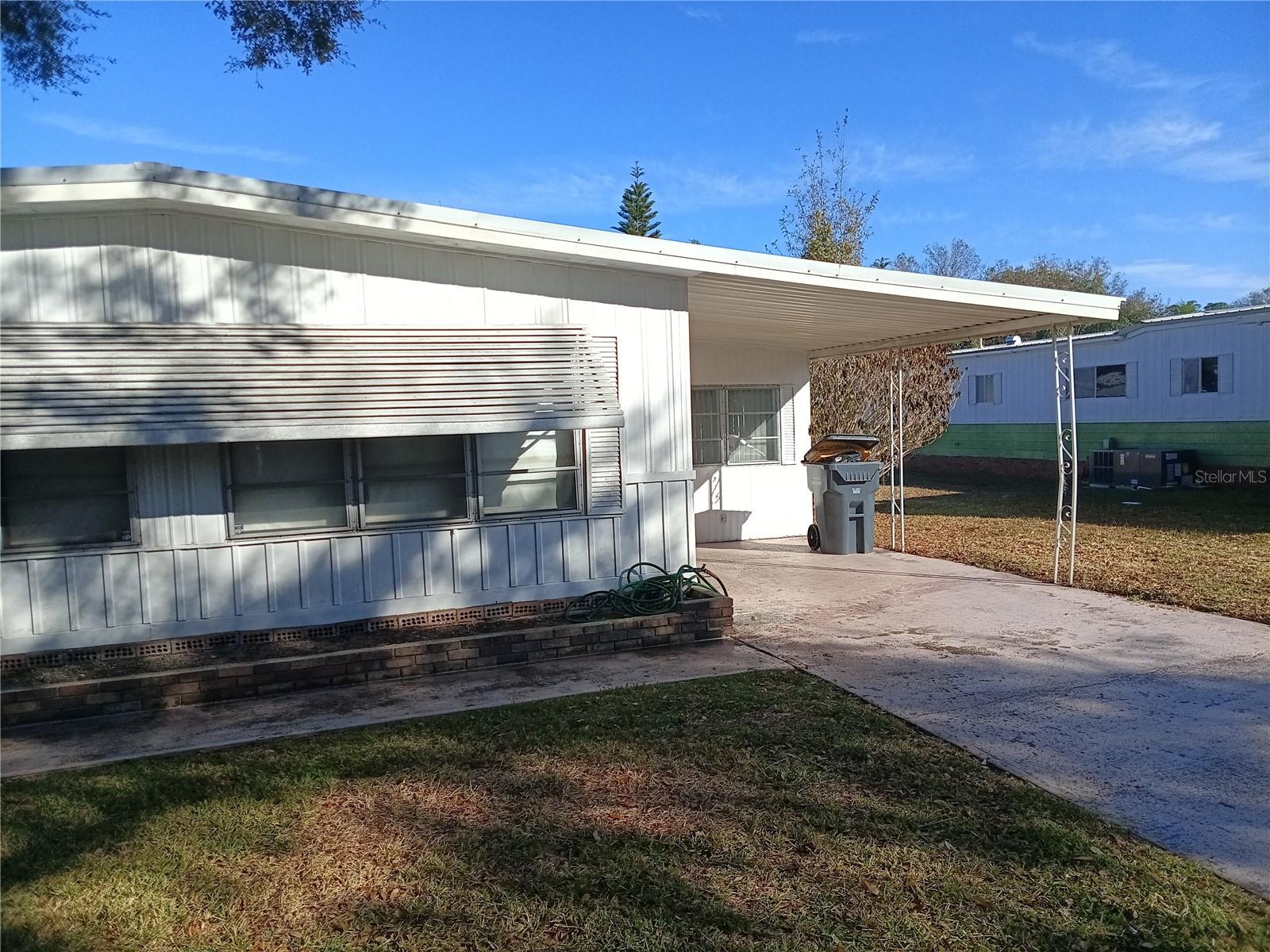 Image 4 of 15 For 524 Oak Ridge W