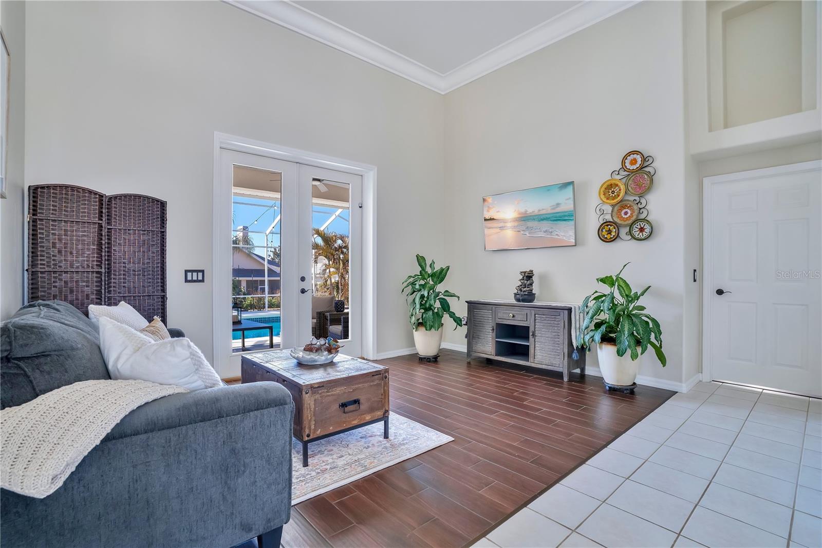 Image 11 of 69 For 5436 Charlin Avenue