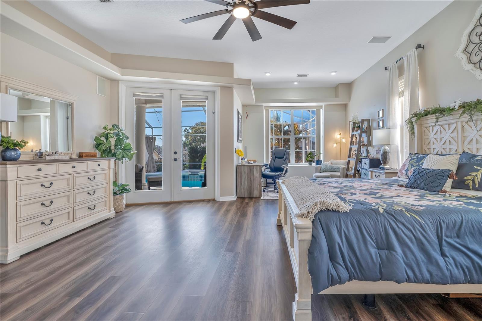 Image 12 of 69 For 5436 Charlin Avenue