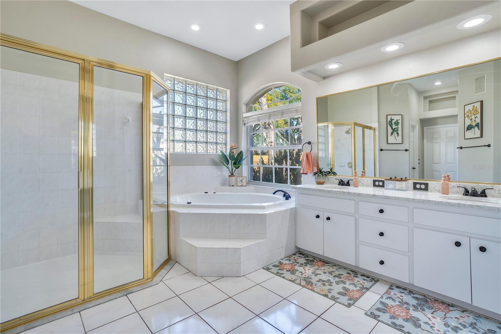 Image 19 of 69 For 5436 Charlin Avenue