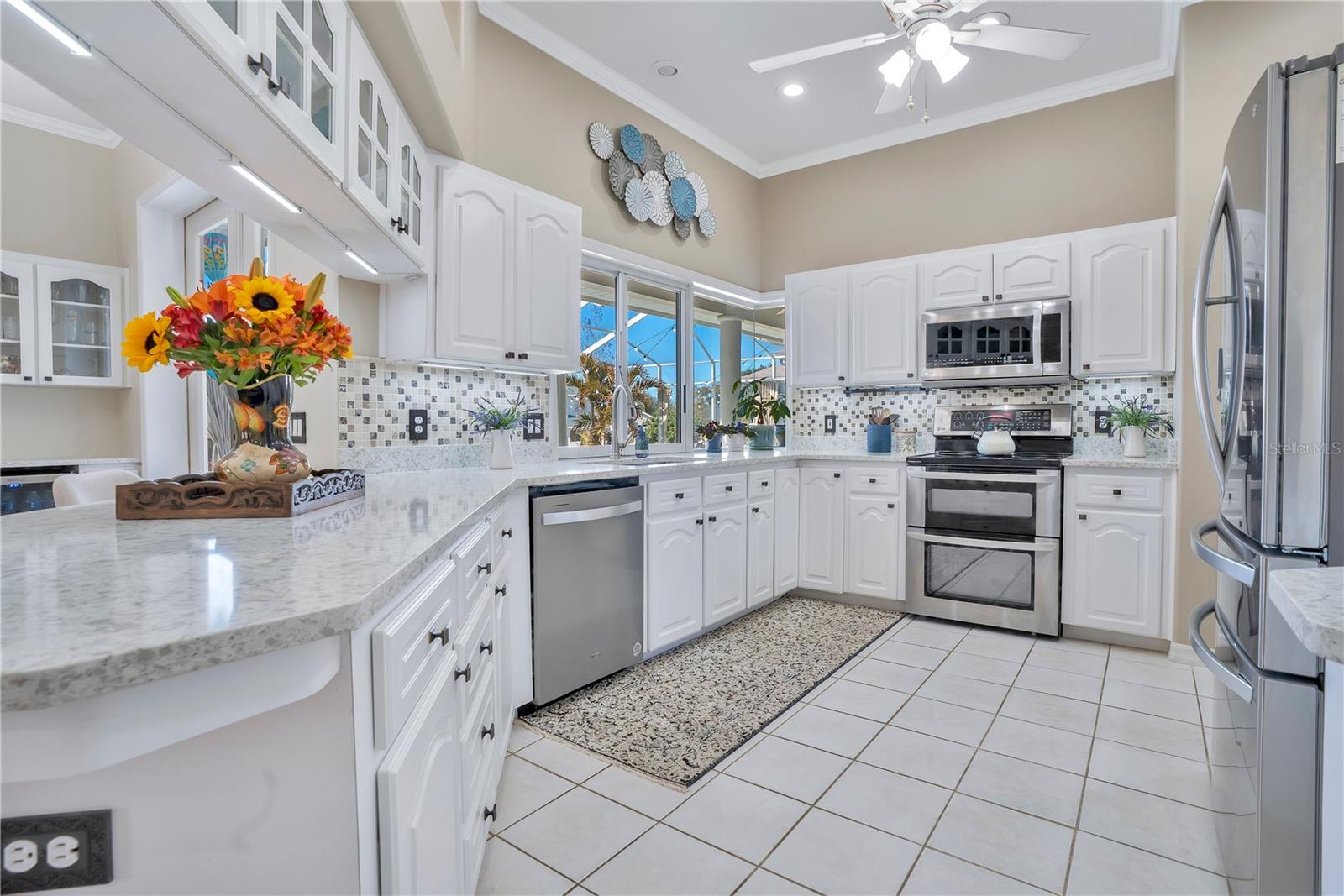 Image 32 of 69 For 5436 Charlin Avenue