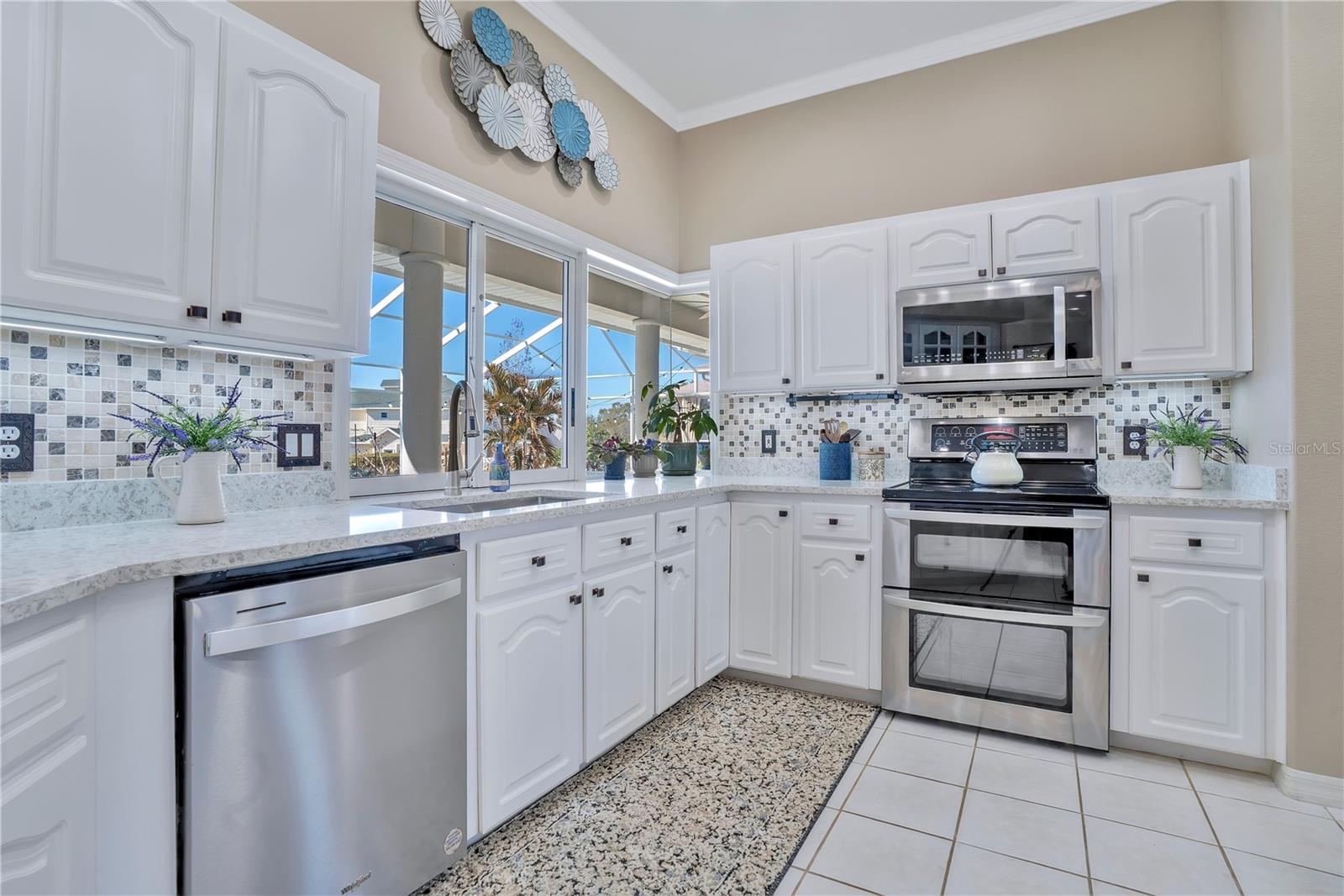 Image 33 of 69 For 5436 Charlin Avenue