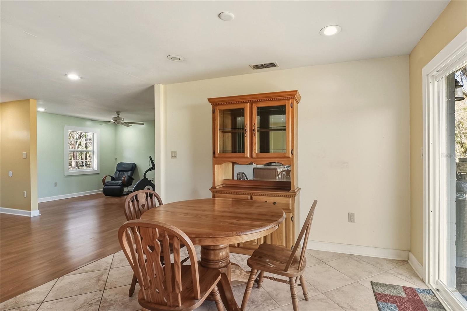 Image 13 of 43 For 4535 Meadowview Drive