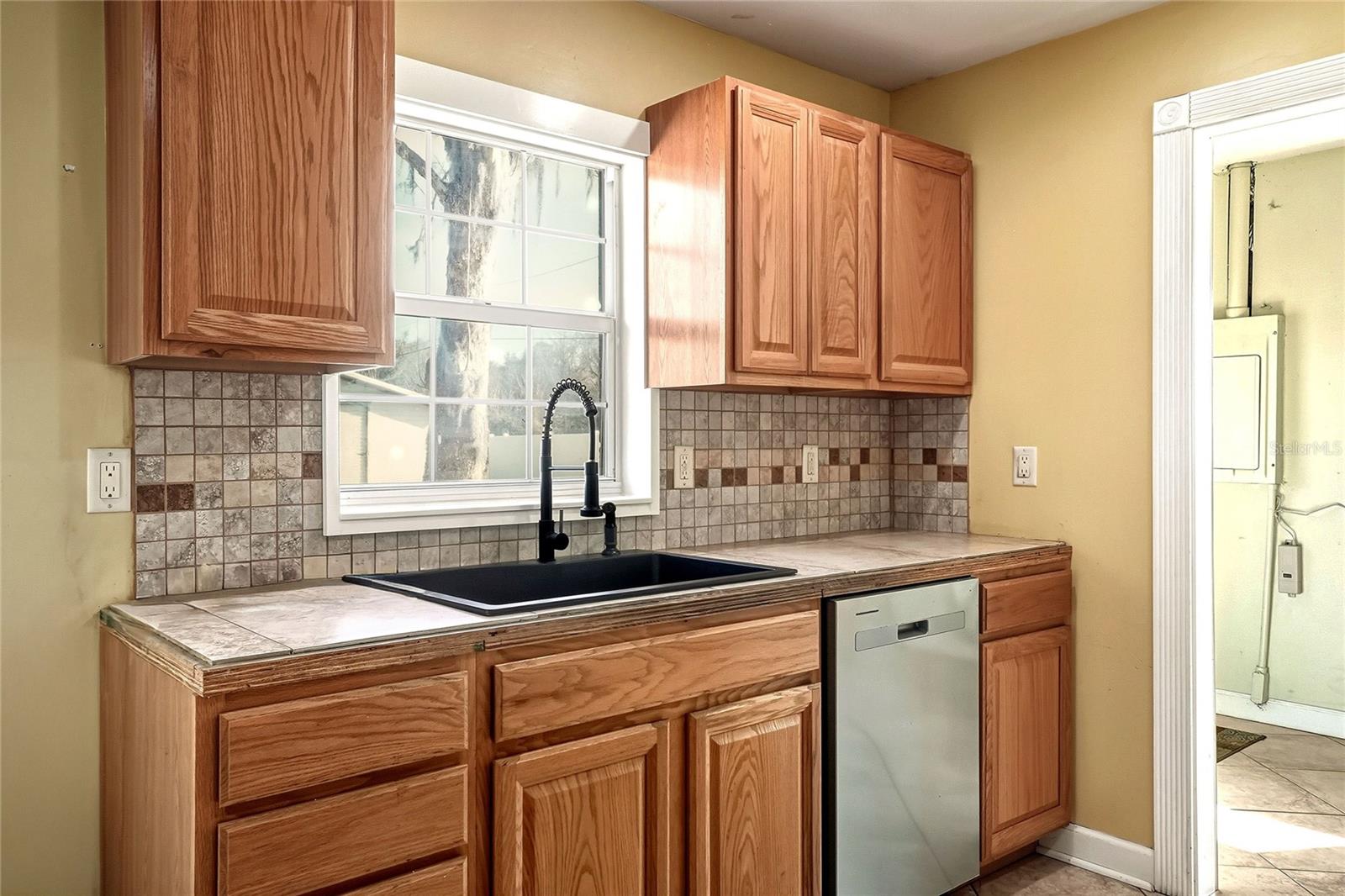 Image 17 of 43 For 4535 Meadowview Drive