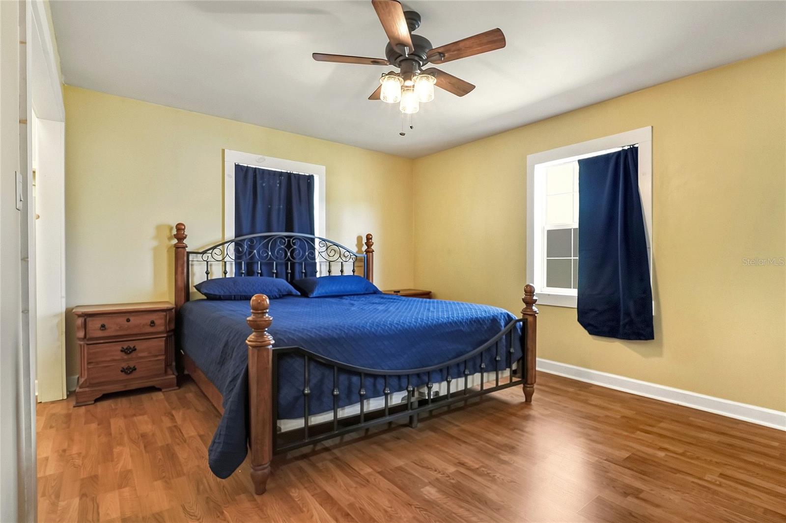 Image 19 of 43 For 4535 Meadowview Drive