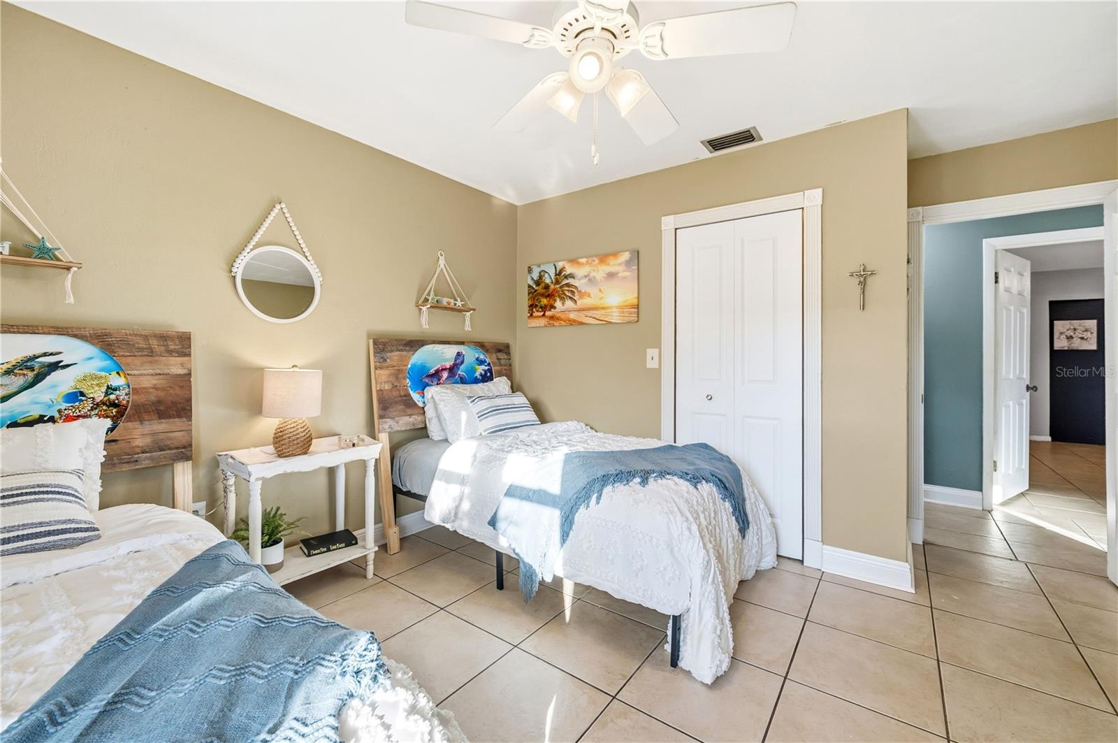 Image 27 of 43 For 216 Shelley Drive