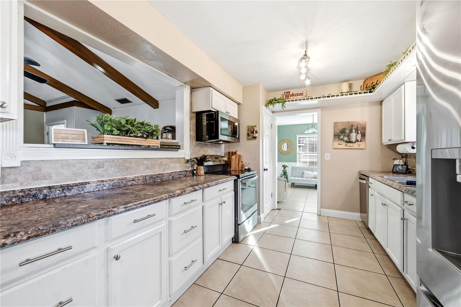 Image 7 of 43 For 216 Shelley Drive