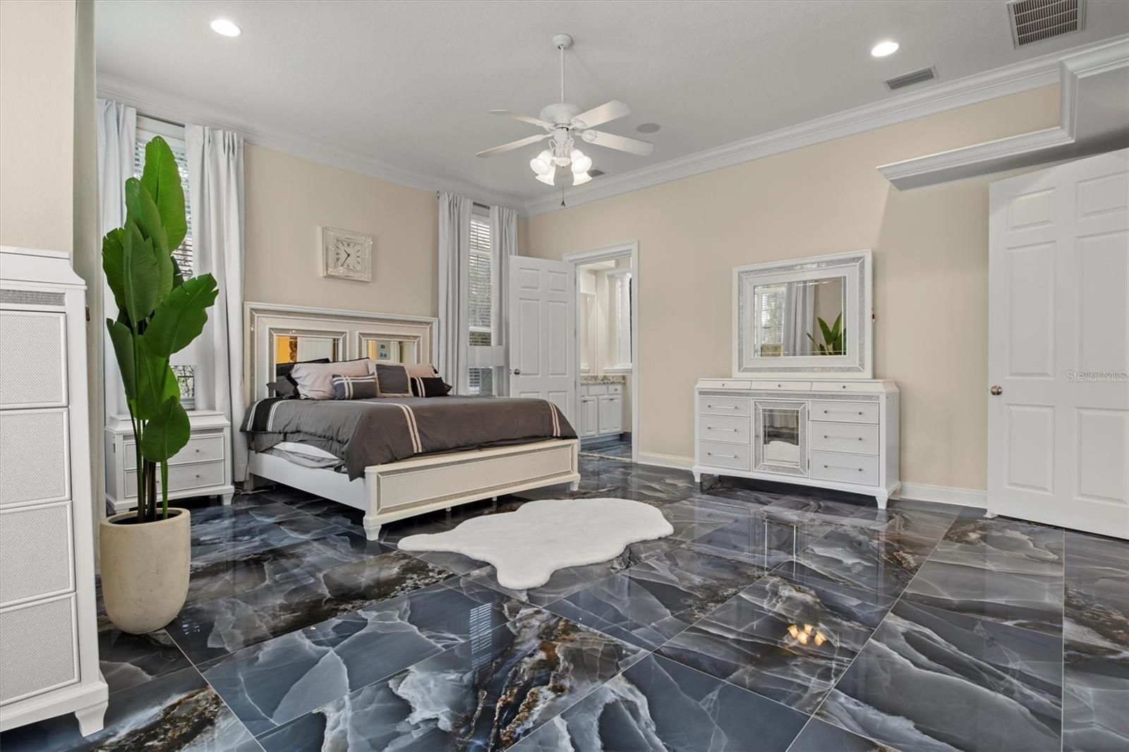 Image 25 of 98 For 1665 Blue Heron Lane