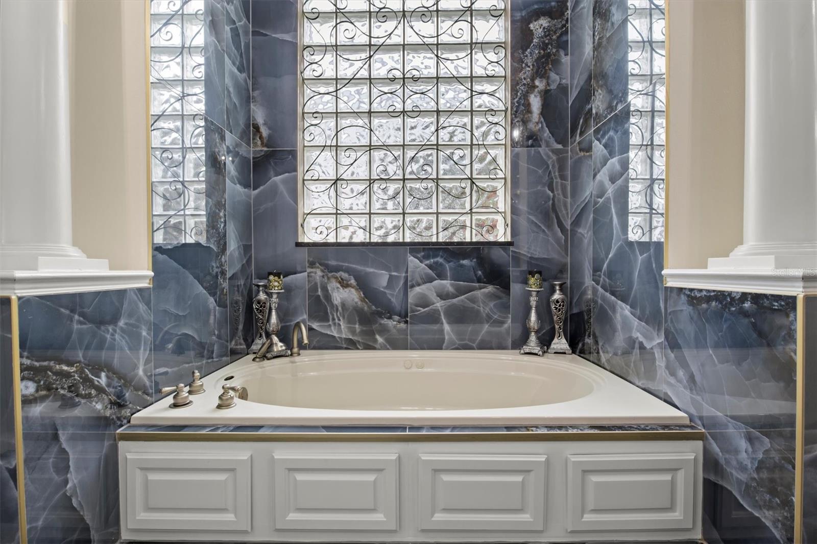 Image 29 of 98 For 1665 Blue Heron Lane