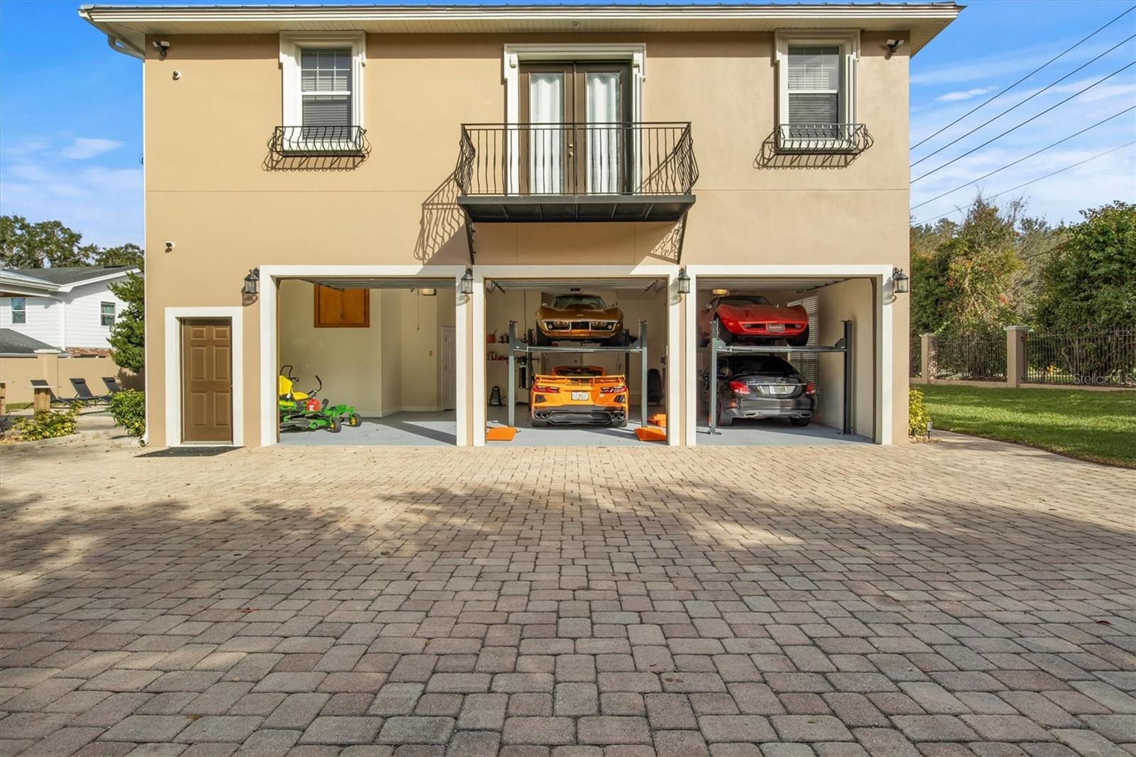 Image 85 of 98 For 1665 Blue Heron Lane