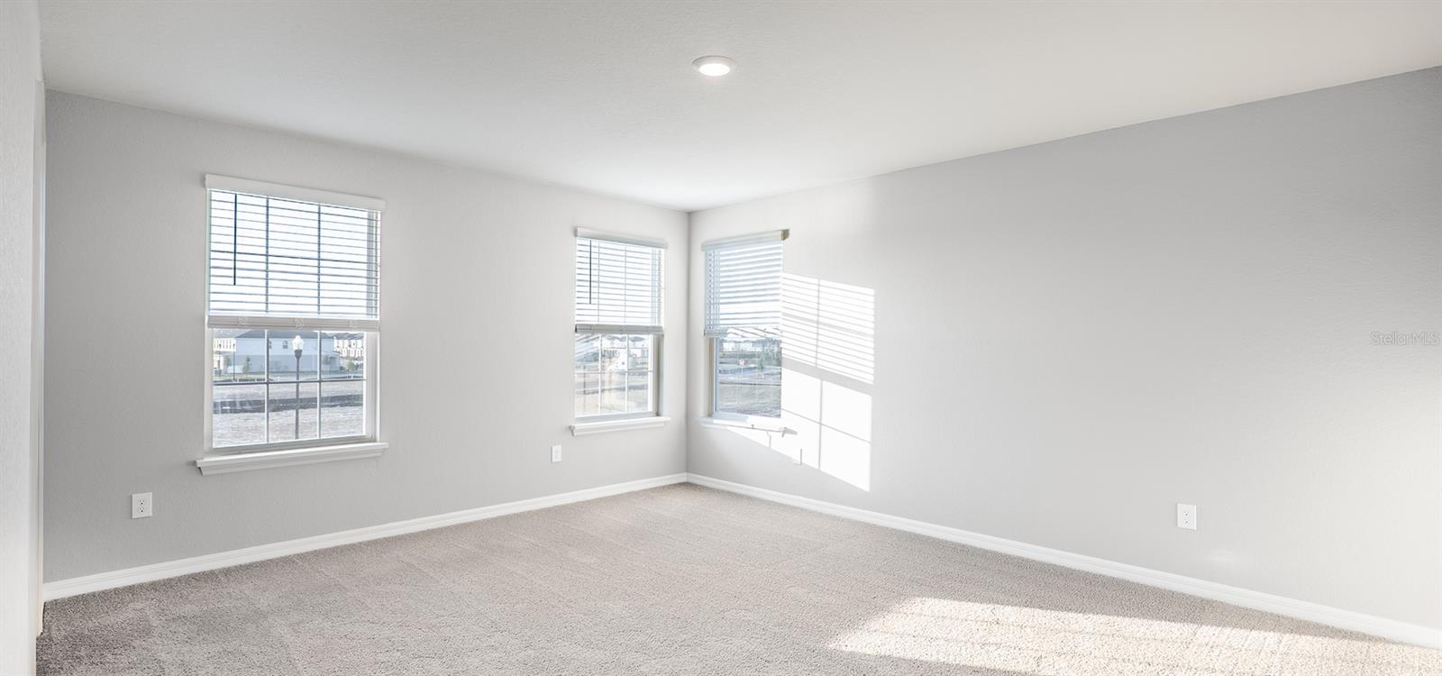 Image 15 of 17 For 551 Windy Willow Way