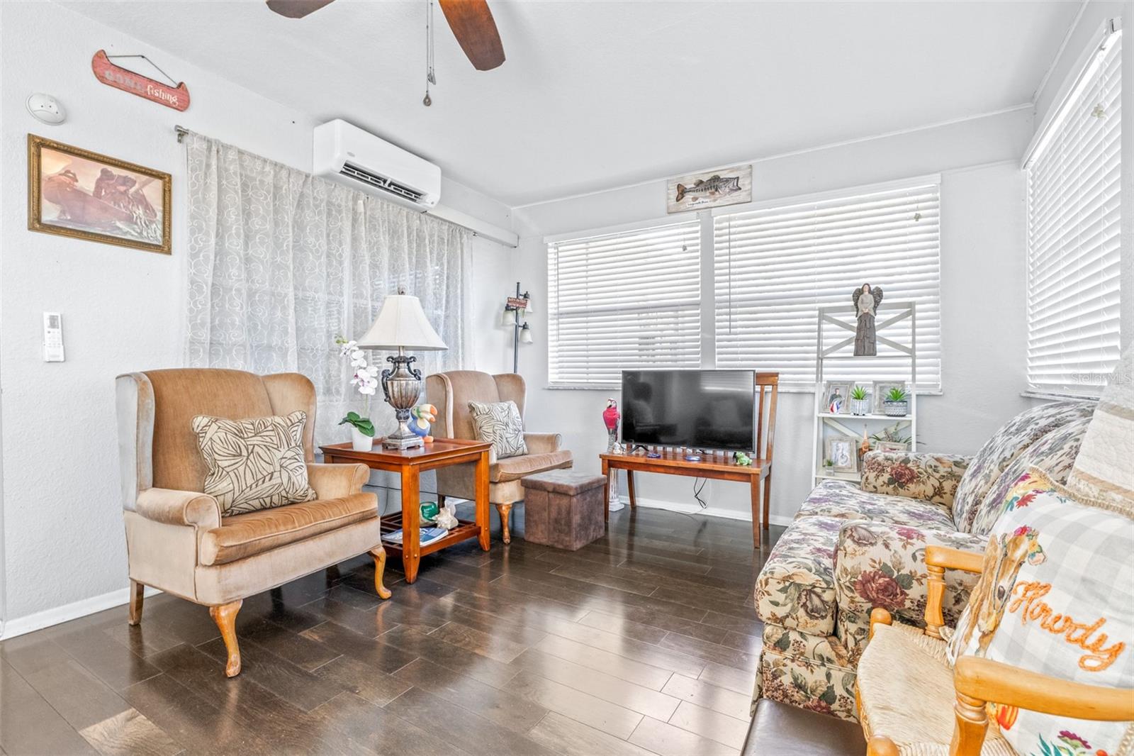 Image 3 of 44 For 4742 Cypress Drive