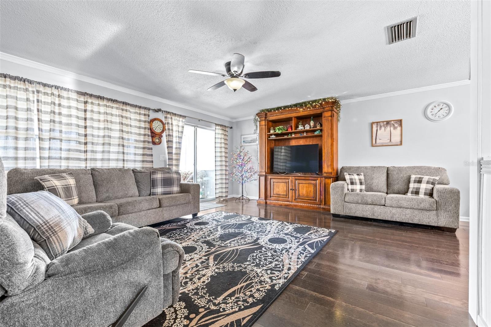 Image 6 of 44 For 4742 Cypress Drive