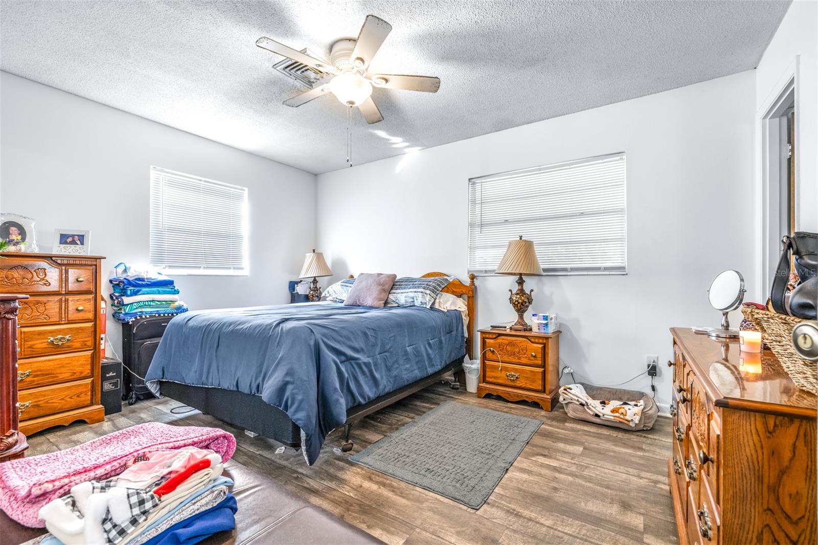 Image 16 of 46 For 1655 Floral Avenue