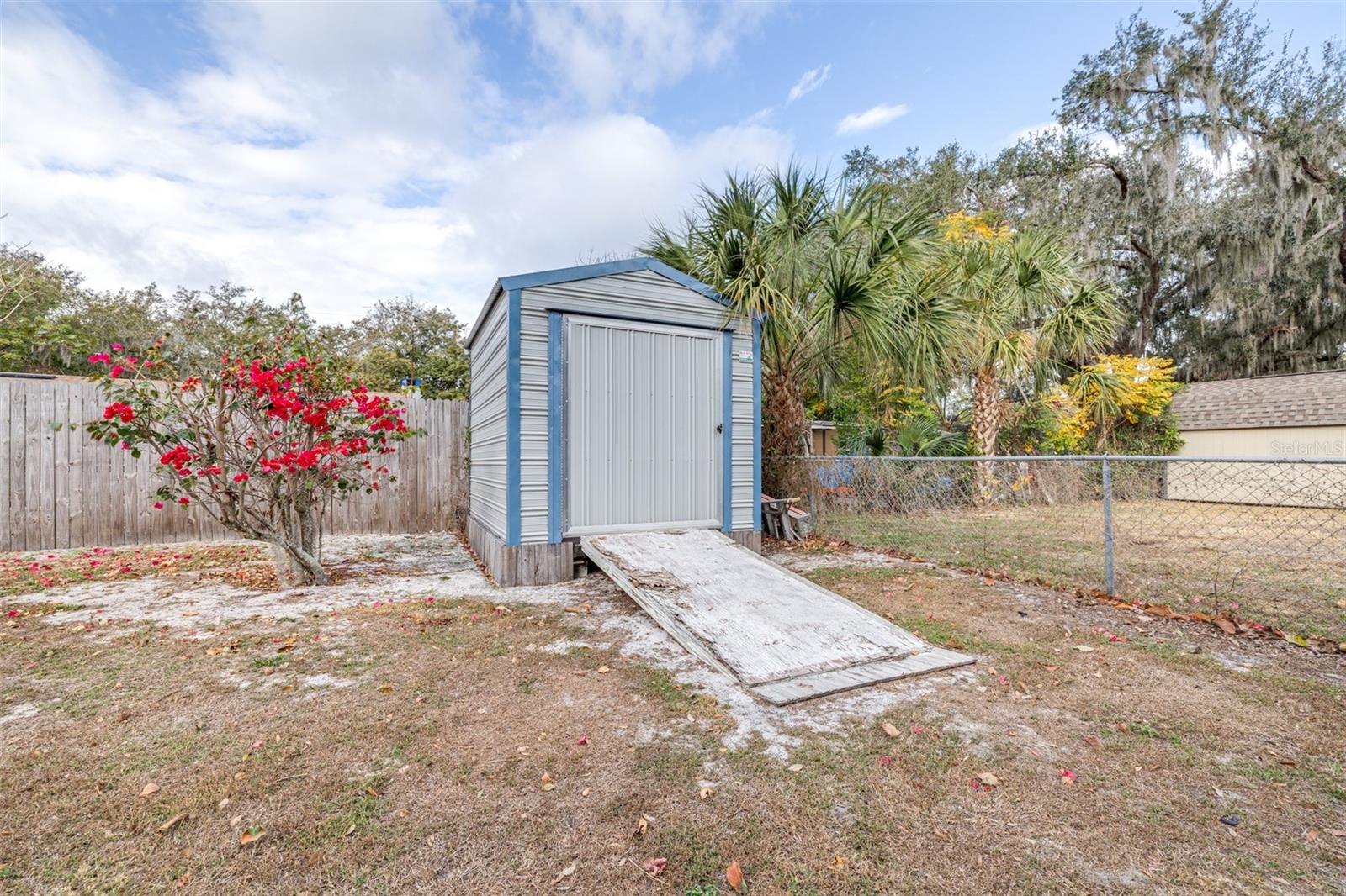 Image 43 of 46 For 1655 Floral Avenue