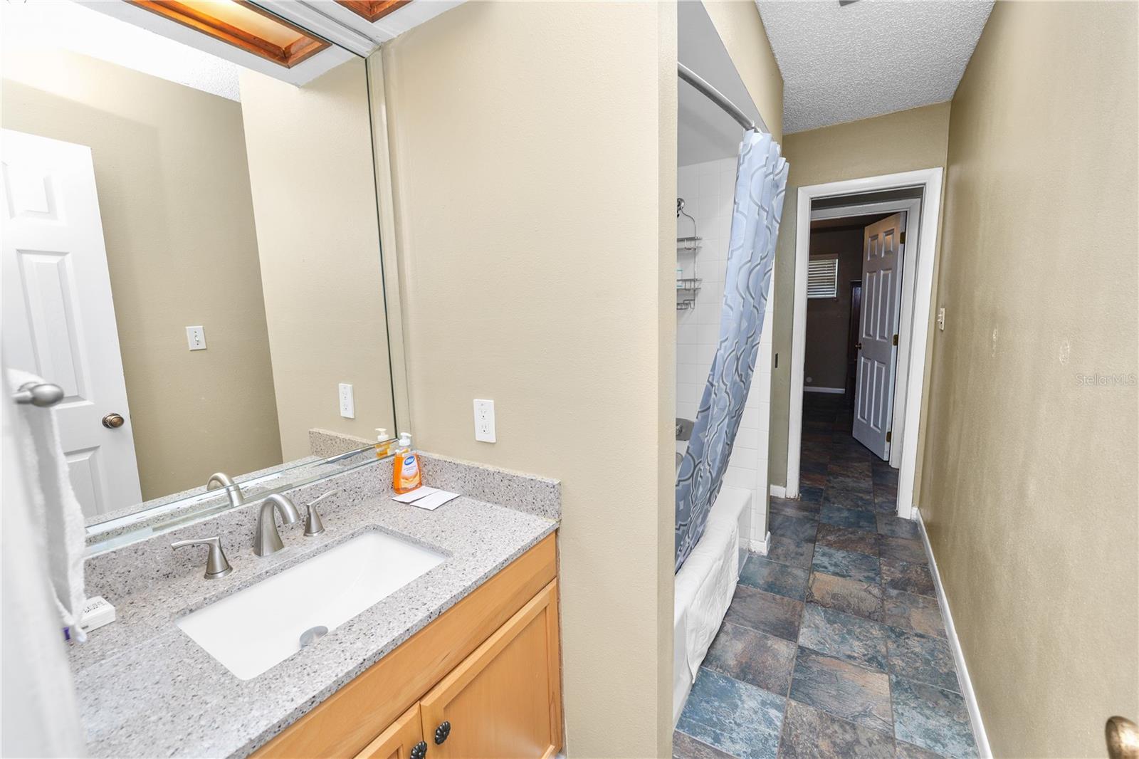 Image 22 of 42 For 5225 Imperial Lakes Boulevard 22