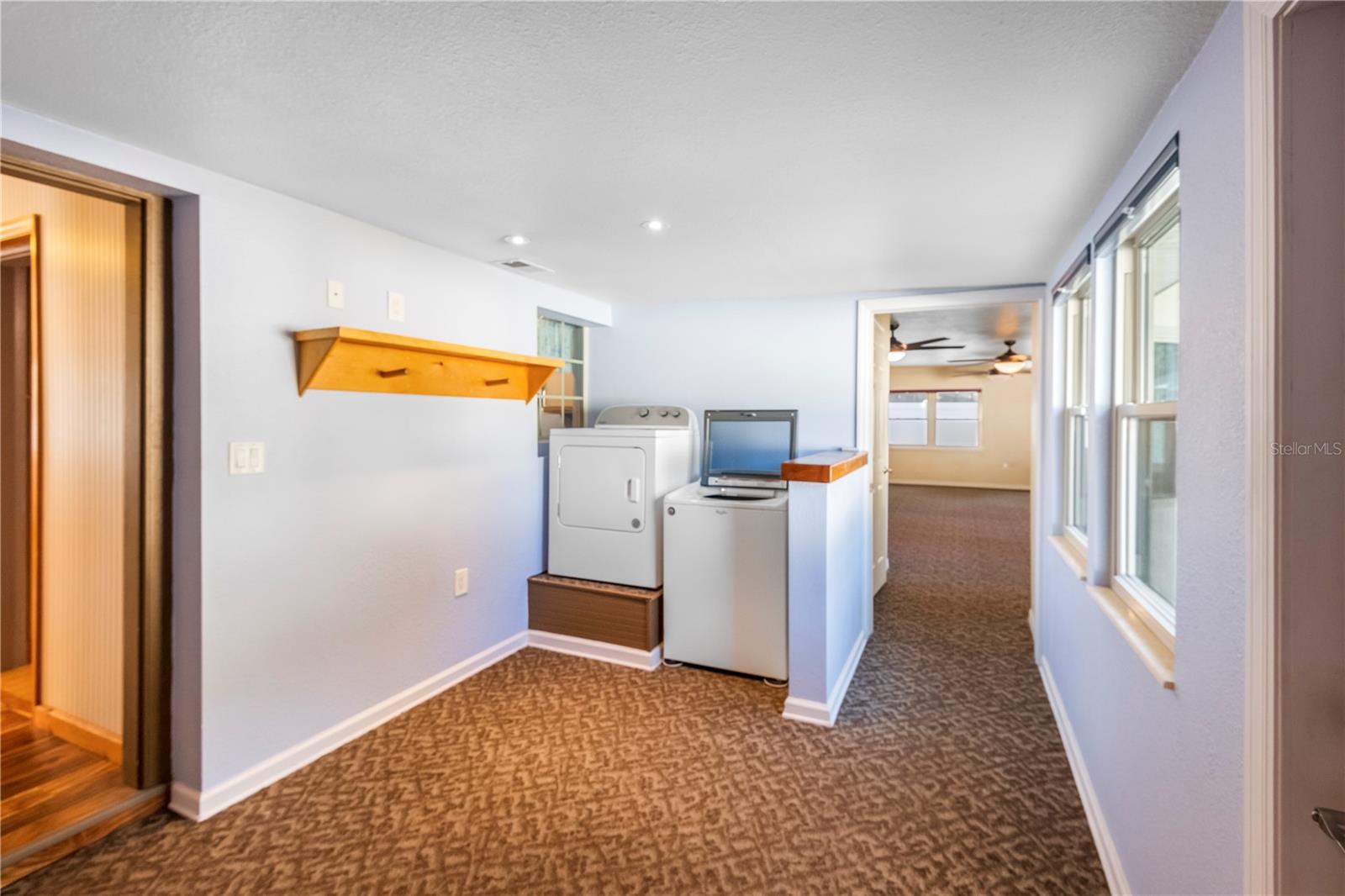 Image 17 of 31 For 307 Estrella Way