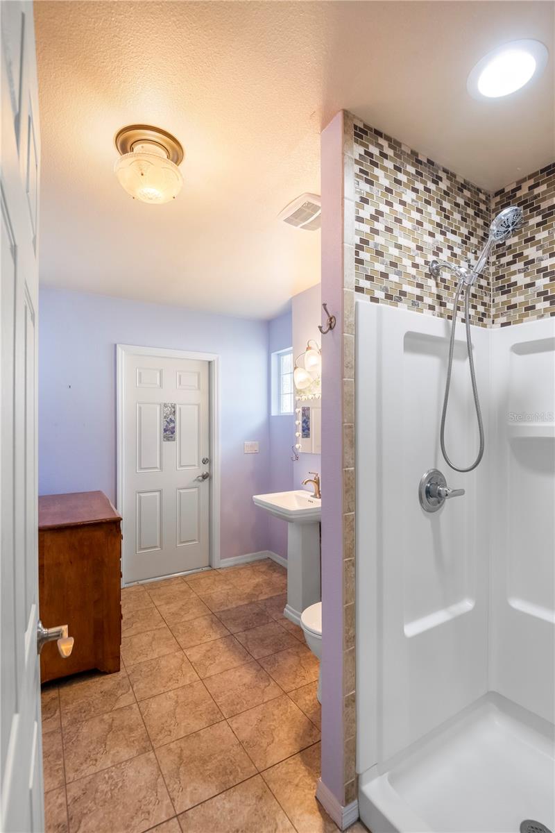 Image 22 of 31 For 307 Estrella Way