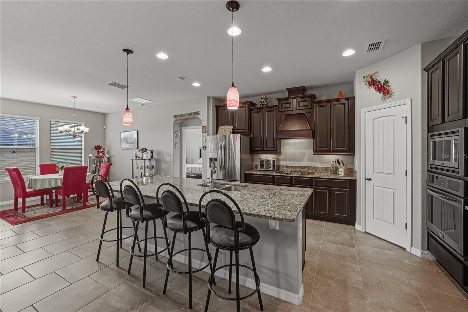 Image 36 of 81 For 4169 Prima Lago Circle