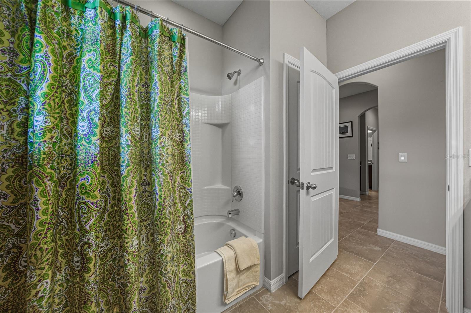 Image 53 of 81 For 4169 Prima Lago Circle