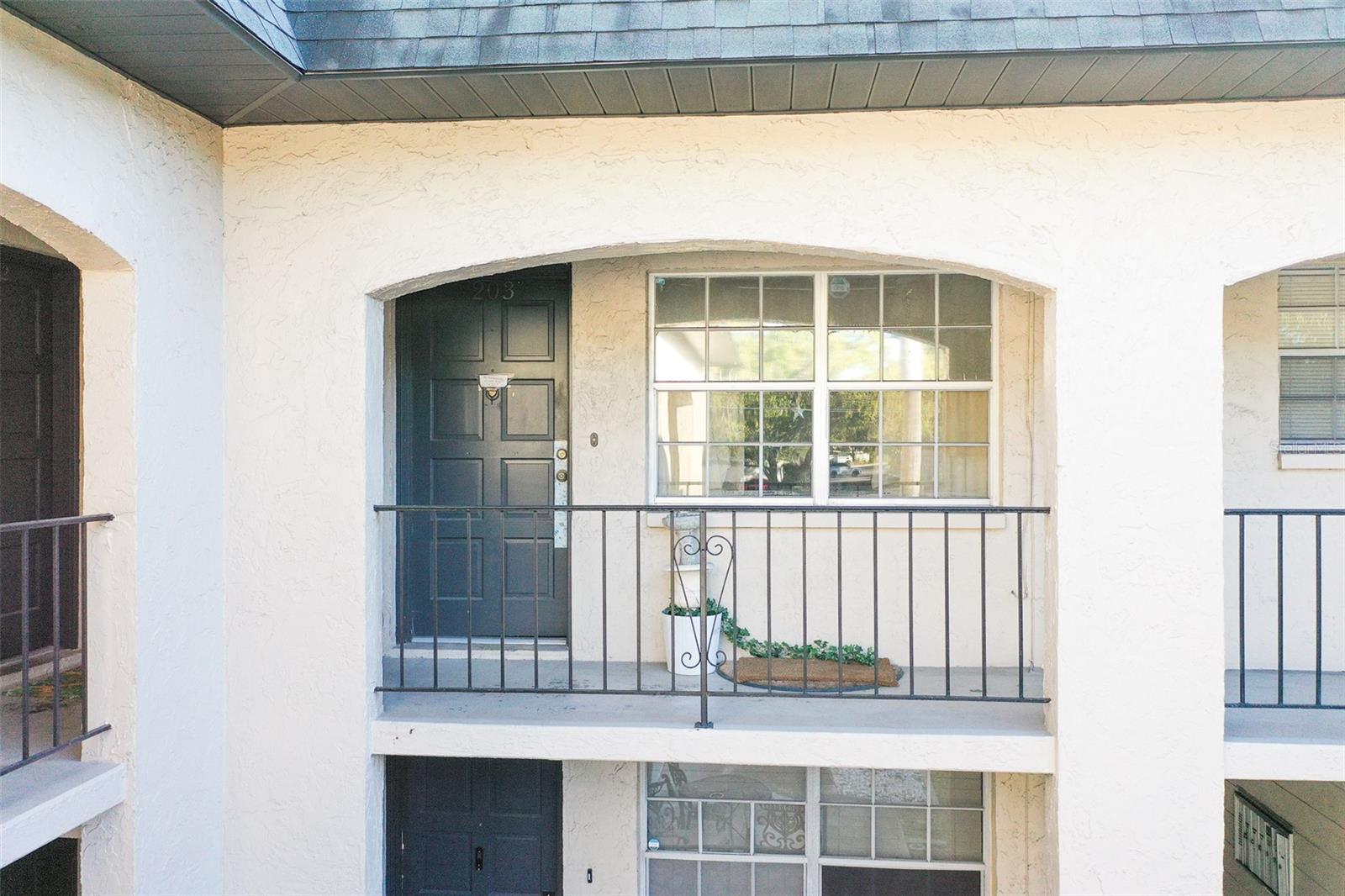 Image 2 of 18 For 3718 Mckay Avenue 203