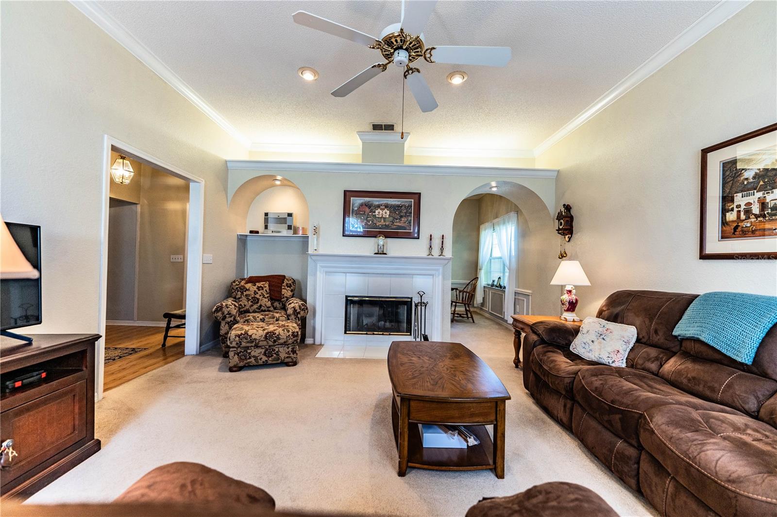 Image 11 of 52 For 6906 Doehring Drive