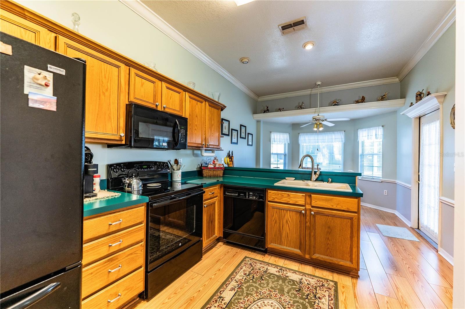 Image 16 of 52 For 6906 Doehring Drive