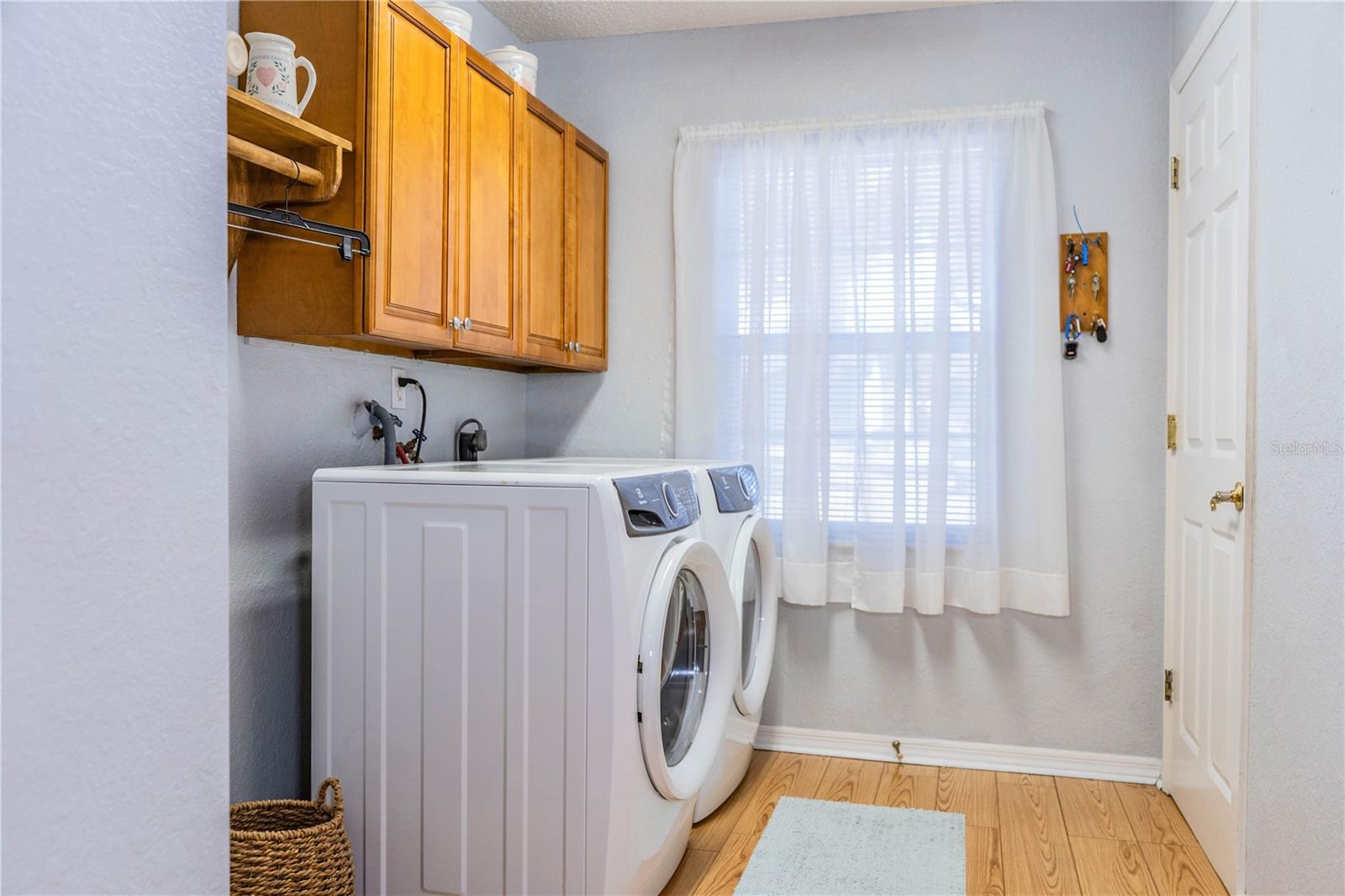 Image 40 of 52 For 6906 Doehring Drive