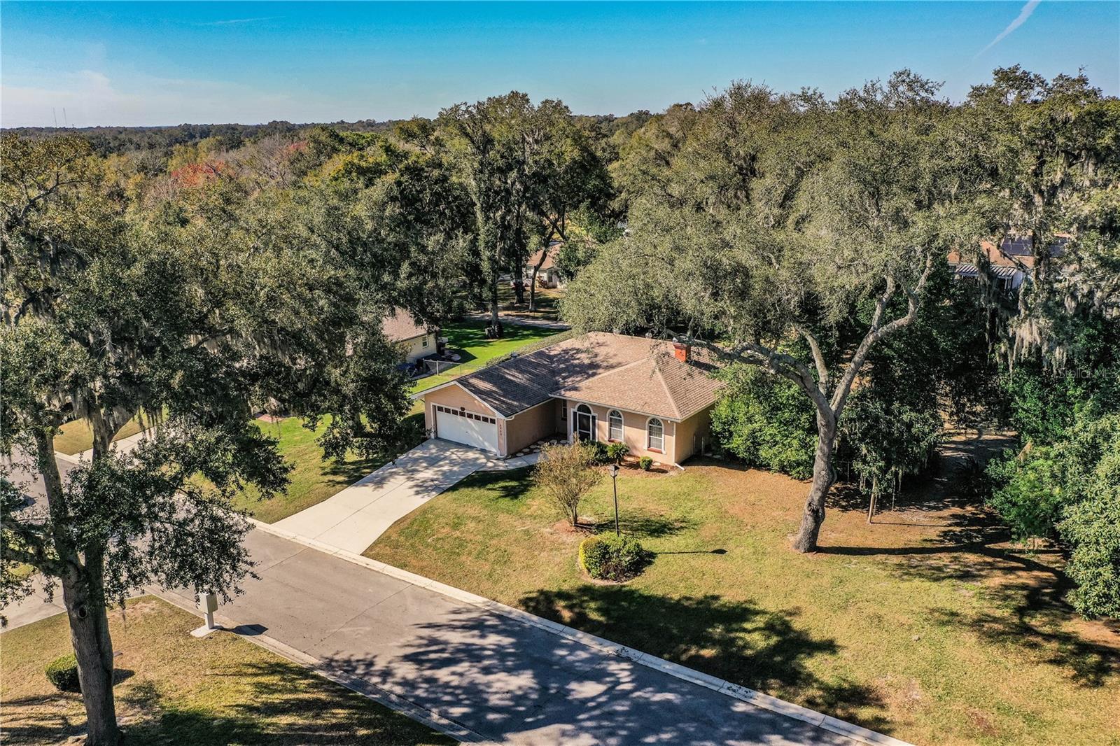 Image 5 of 52 For 6906 Doehring Drive