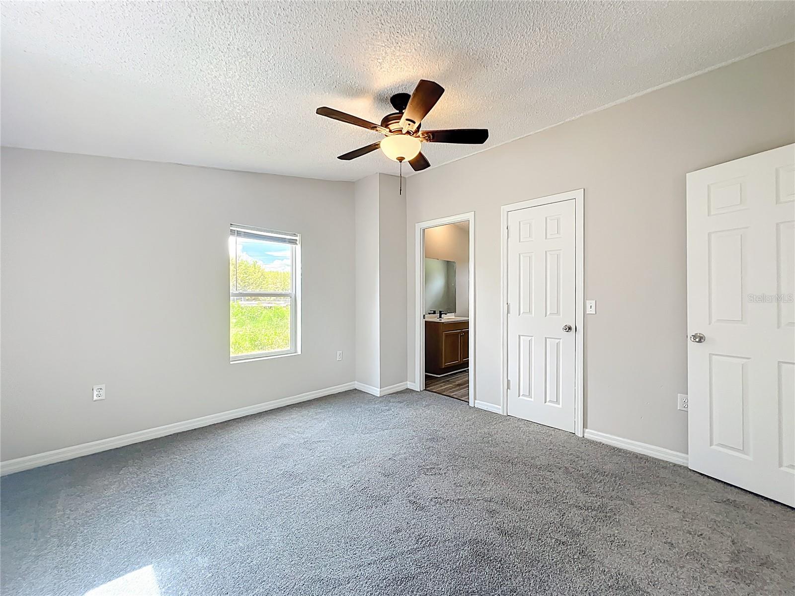 Image 15 of 40 For 5268 Rock Dove Loop