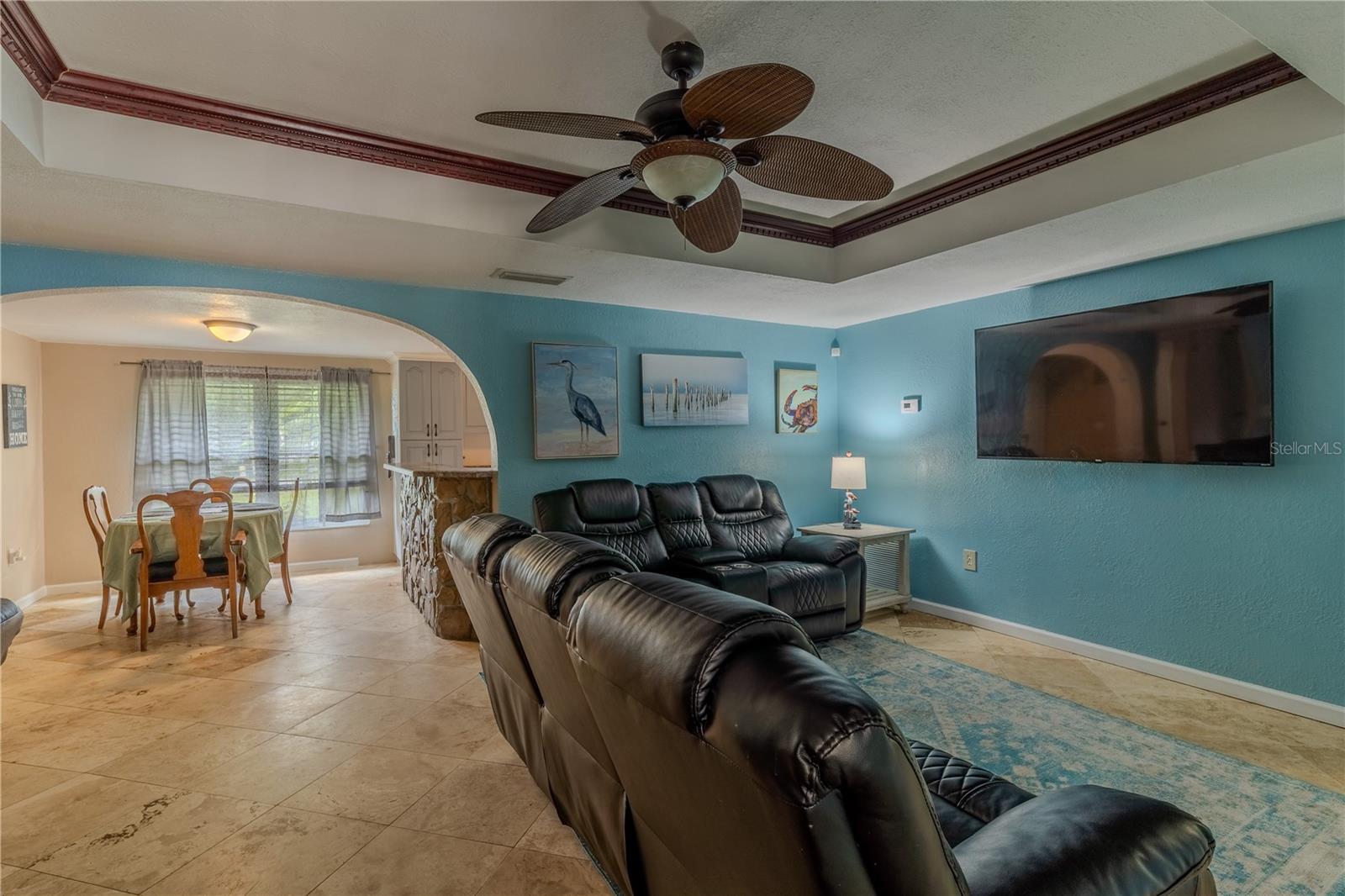 Image 3 of 31 For 147 Hayes Street