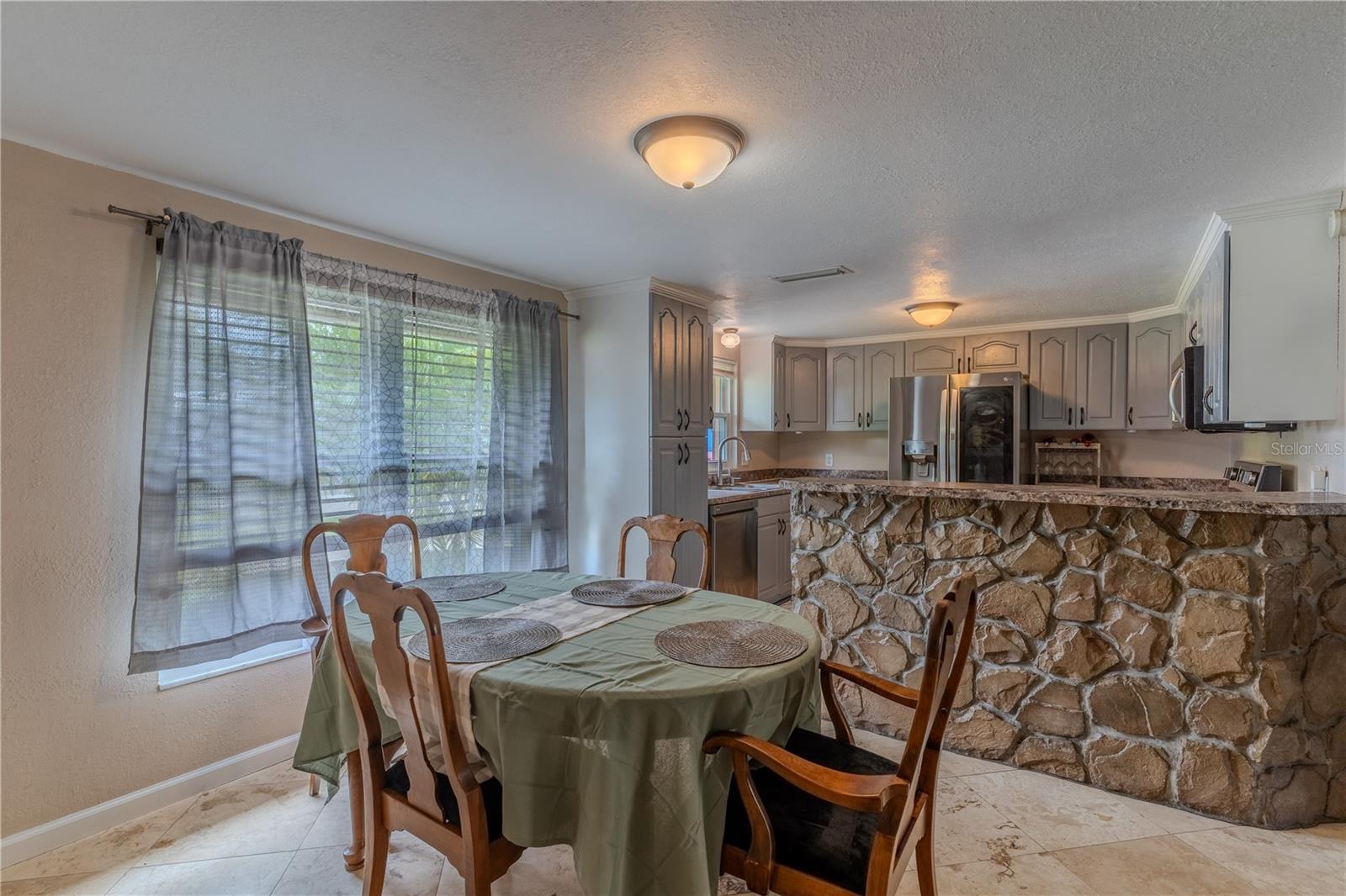 Image 7 of 31 For 147 Hayes Street