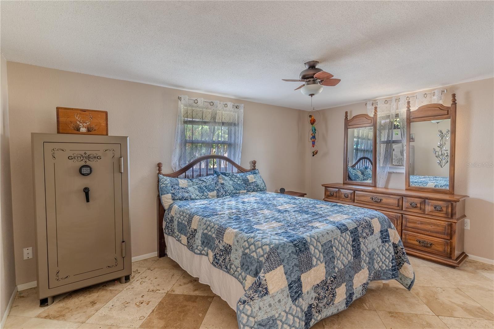 Image 8 of 31 For 147 Hayes Street