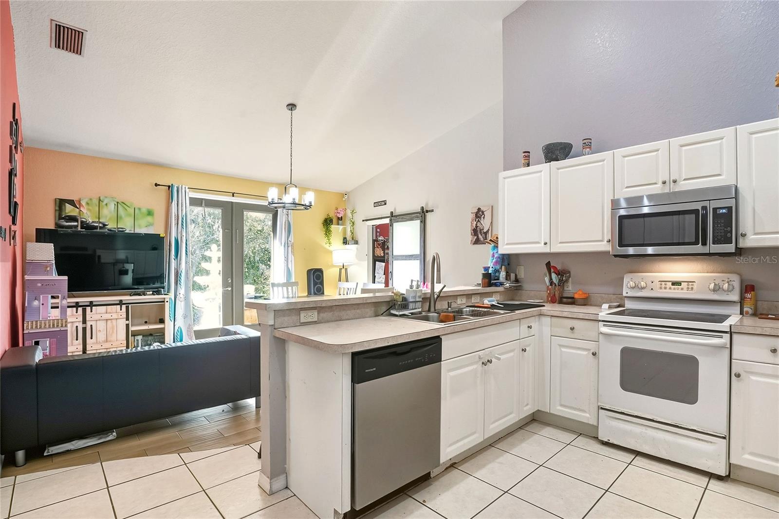 Image 17 of 50 For 1703 Oakwood Estates Drive