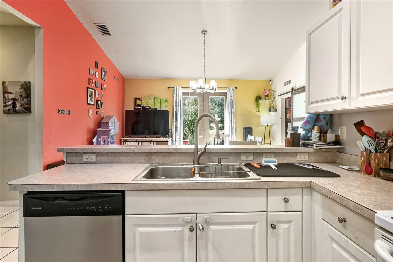 Image 18 of 50 For 1703 Oakwood Estates Drive