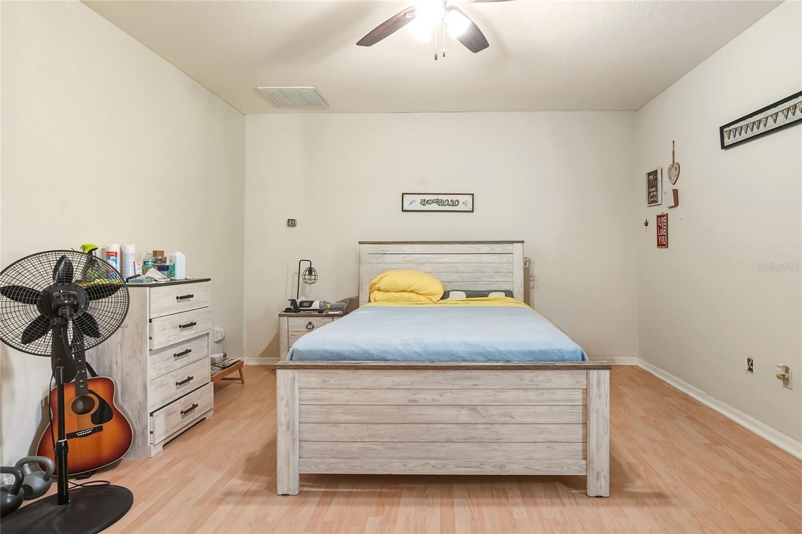 Image 21 of 50 For 1703 Oakwood Estates Drive