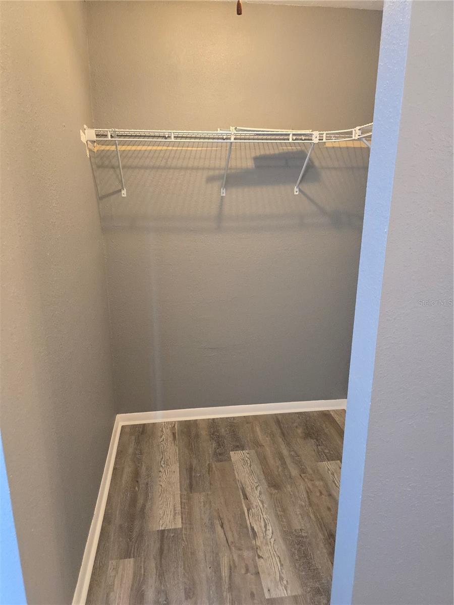 Image 27 of 38 For 1836 Crystal Lake Drive 113