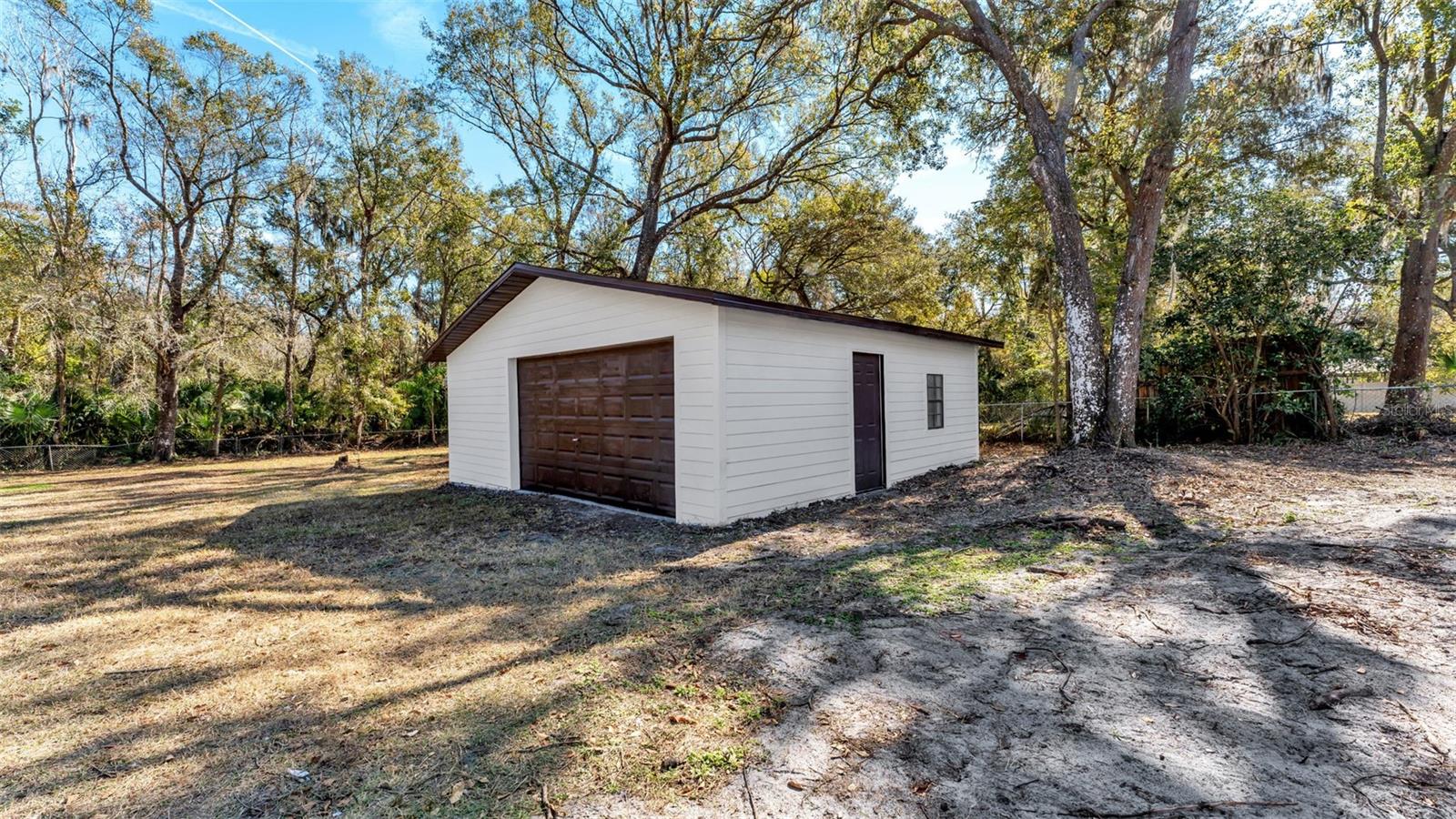 Image 19 of 24 For 6572 Forestwood Drive W