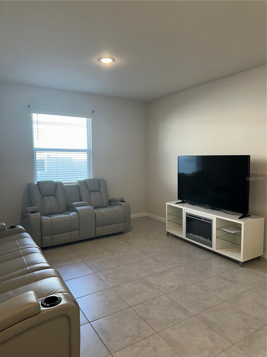 Image 16 of 54 For 1229 Mattie Pointe Boulevard