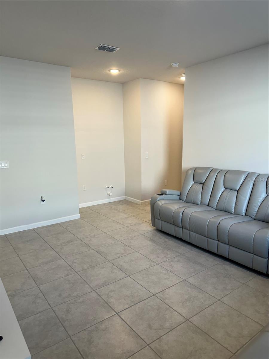 Image 21 of 54 For 1229 Mattie Pointe Boulevard