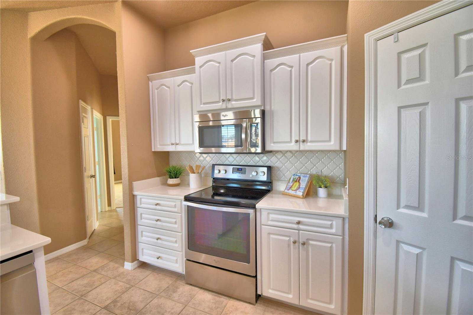 Image 19 of 76 For 2618 High Ridge Drive