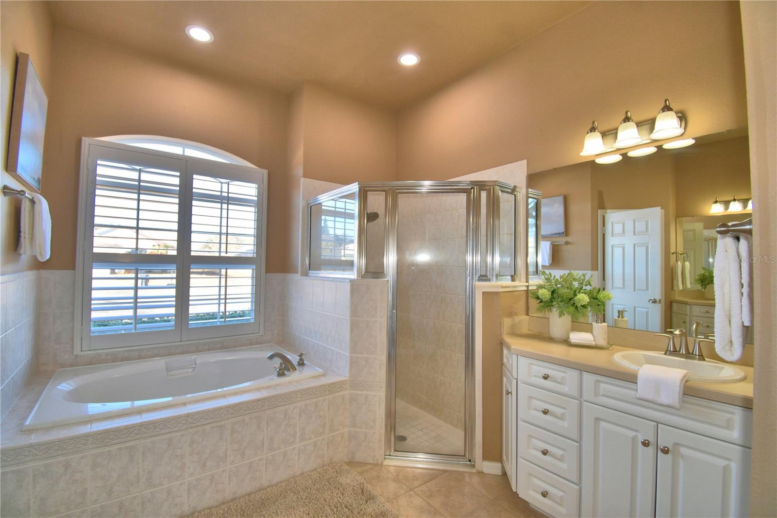 Image 37 of 76 For 2618 High Ridge Drive