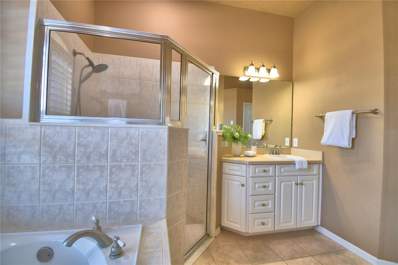 Image 40 of 76 For 2618 High Ridge Drive