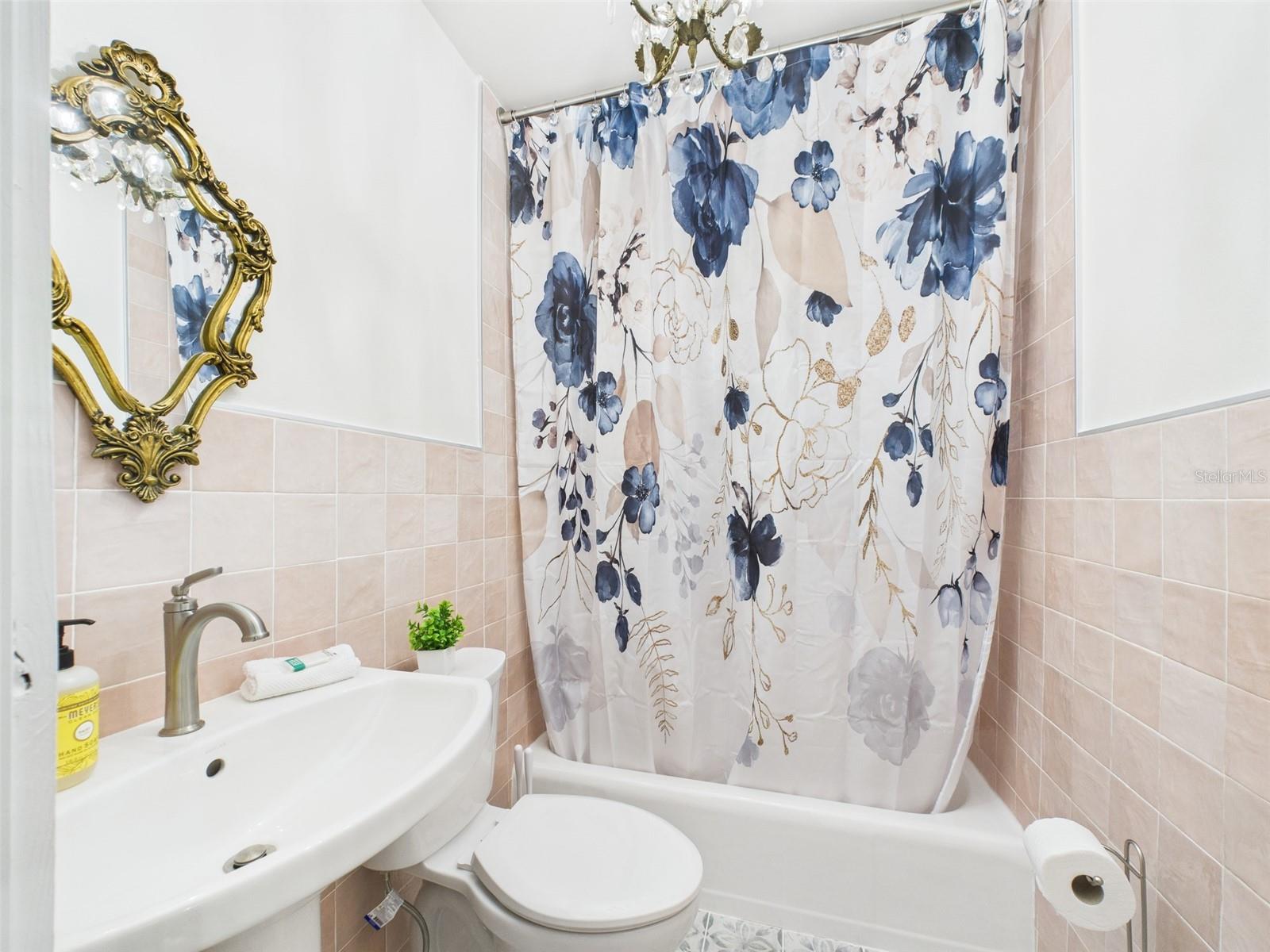 Image 29 of 40 For 222 7th Street Nw 2