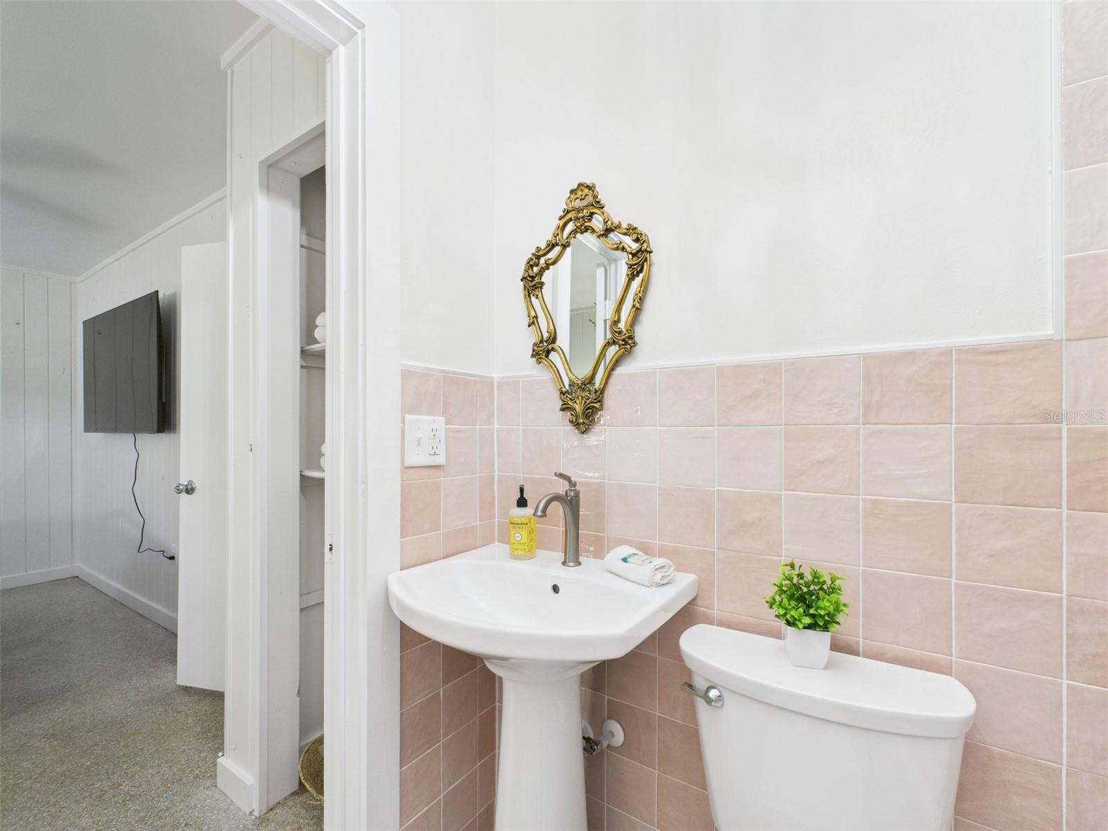 Image 31 of 40 For 222 7th Street Nw 2