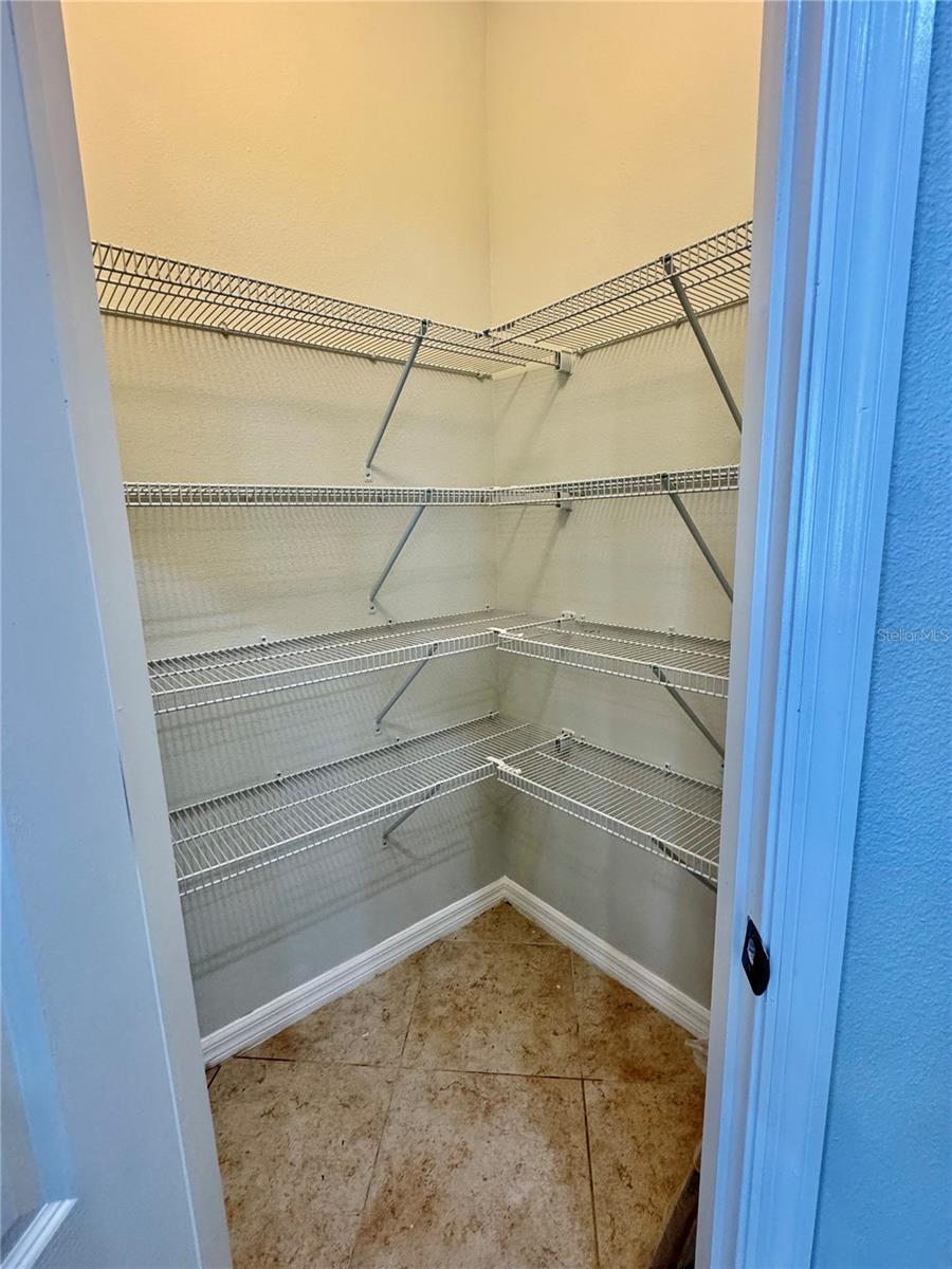 Image 12 of 45 For 2005 Via Napoli Street